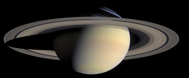 Bilim insanlarından Satürn’de yeni keşif